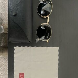 Ray-Ban Round Metal Classic Sunglasses